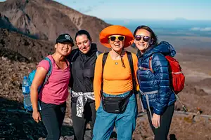 11 Day NZ South to North Island Adventure | Christchurch to Auckland | Haka Tours