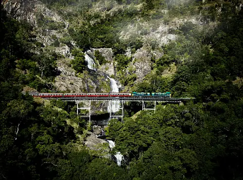 Kuranda: Coach and Scenic Rail (CNS)